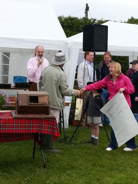 shirenewtonfete2015110.jpg